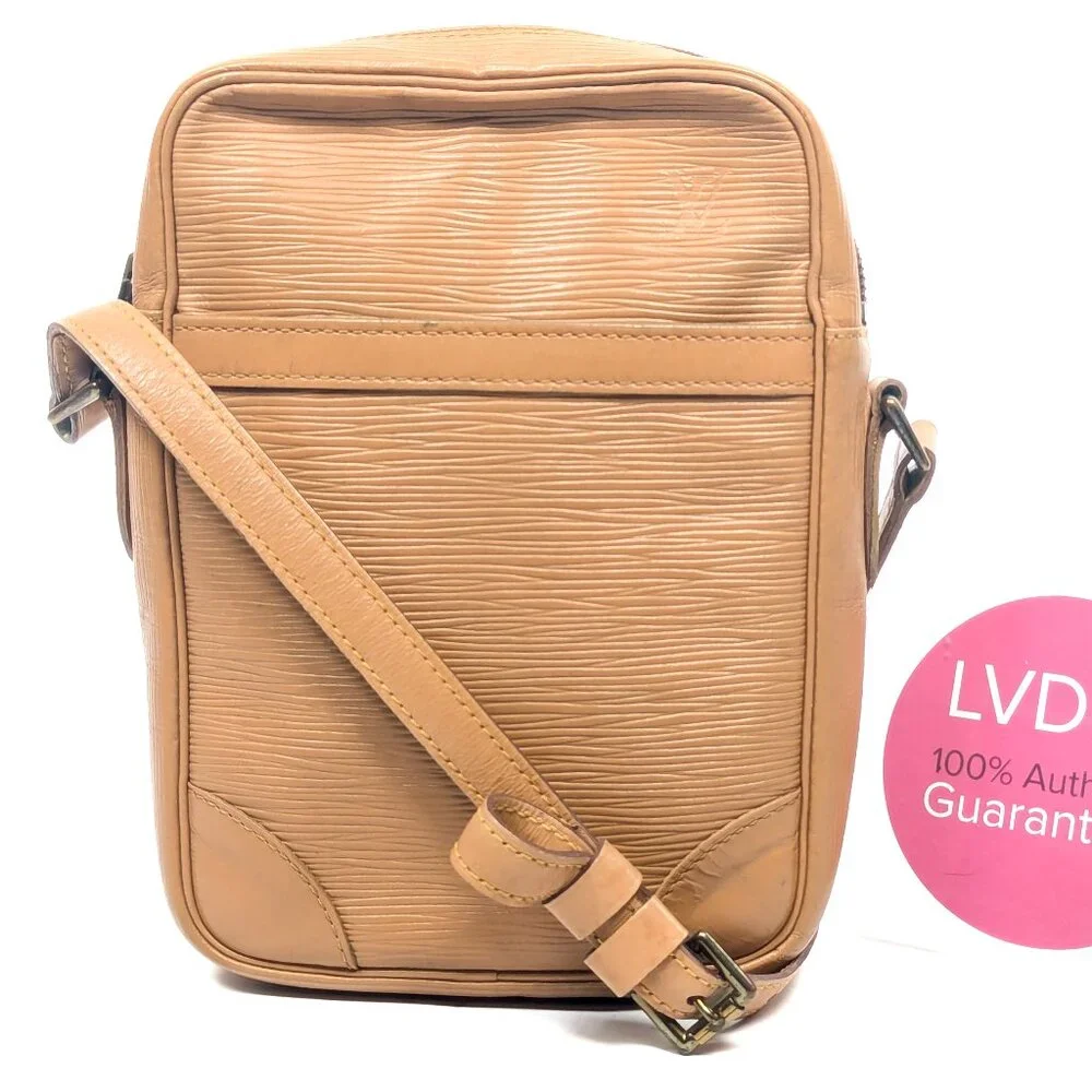 Louis Vuitton | Bags | Louis Vuitton Danube Epi Leather  display picture 2